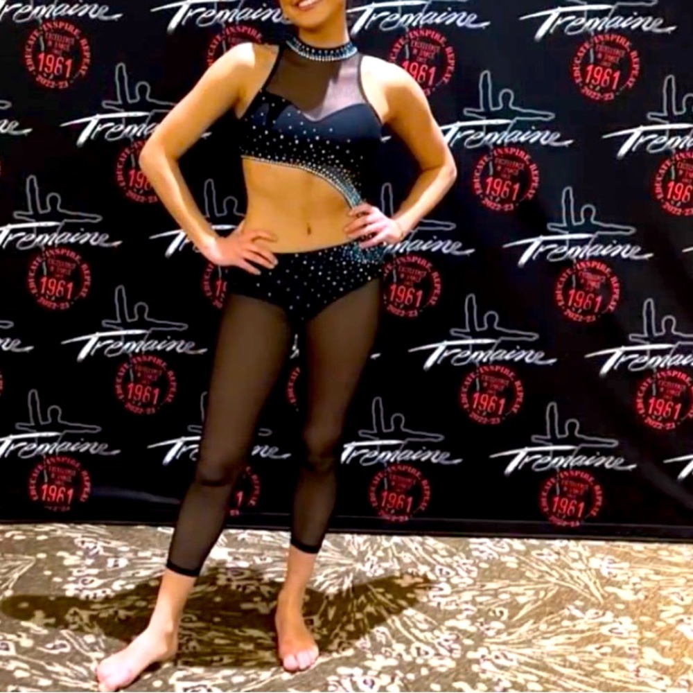 Contemporary/Jazz Dance Costume for professional dancers, size M, dark blue.